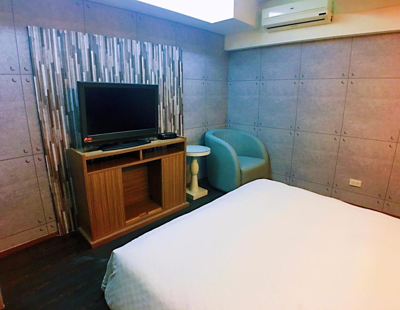 Love Hotel Taipei Exterior photo